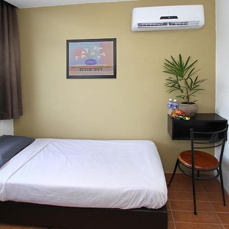 ดรีม ซิตี โฮเต็ล Hotel กูชิง ภายนอก รูปภาพ